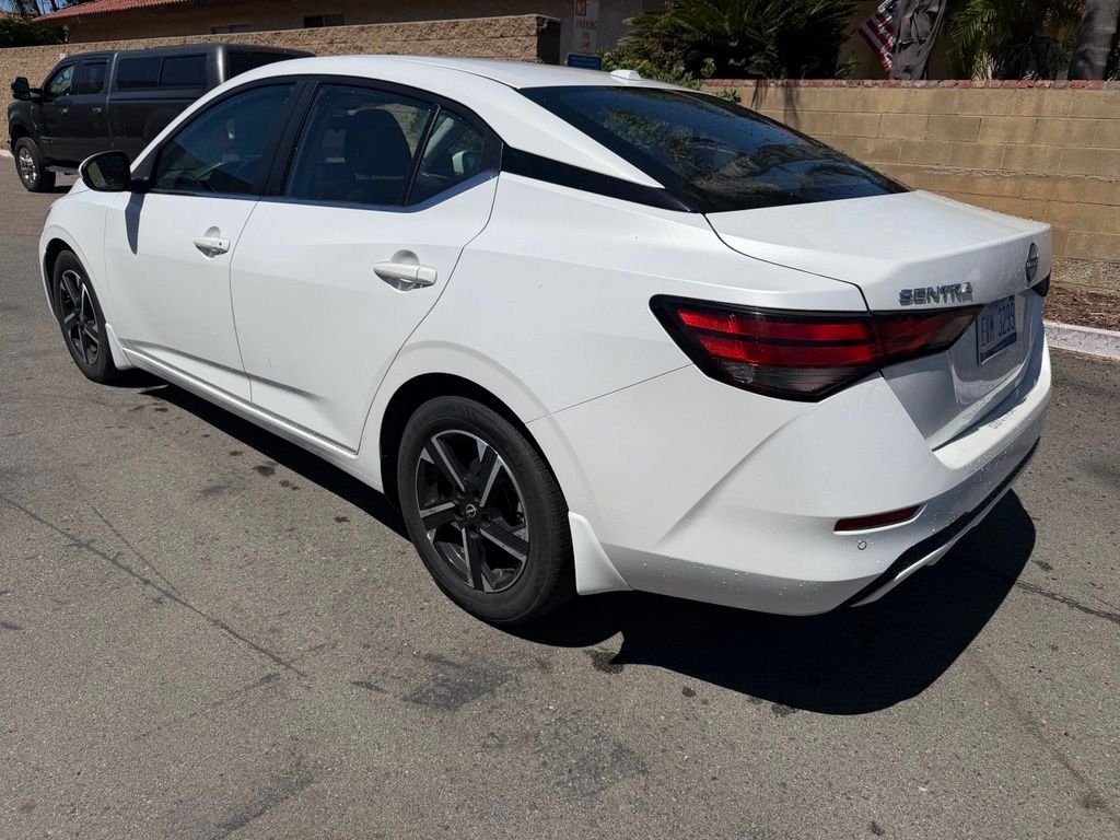 Used 2024 White Nissan SV image 9