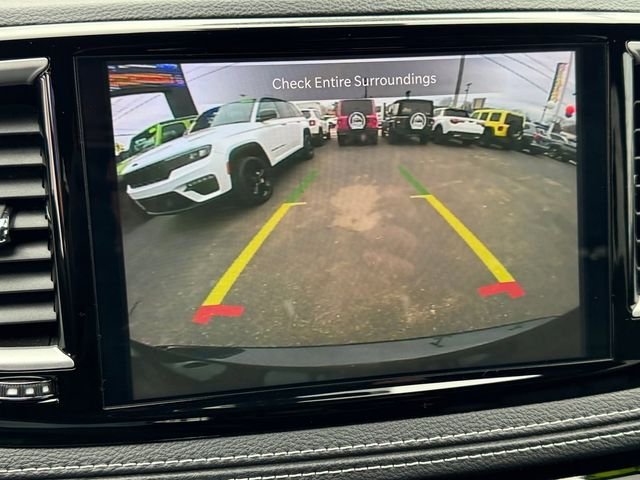 Used 2025 Black Chrysler Select image 25