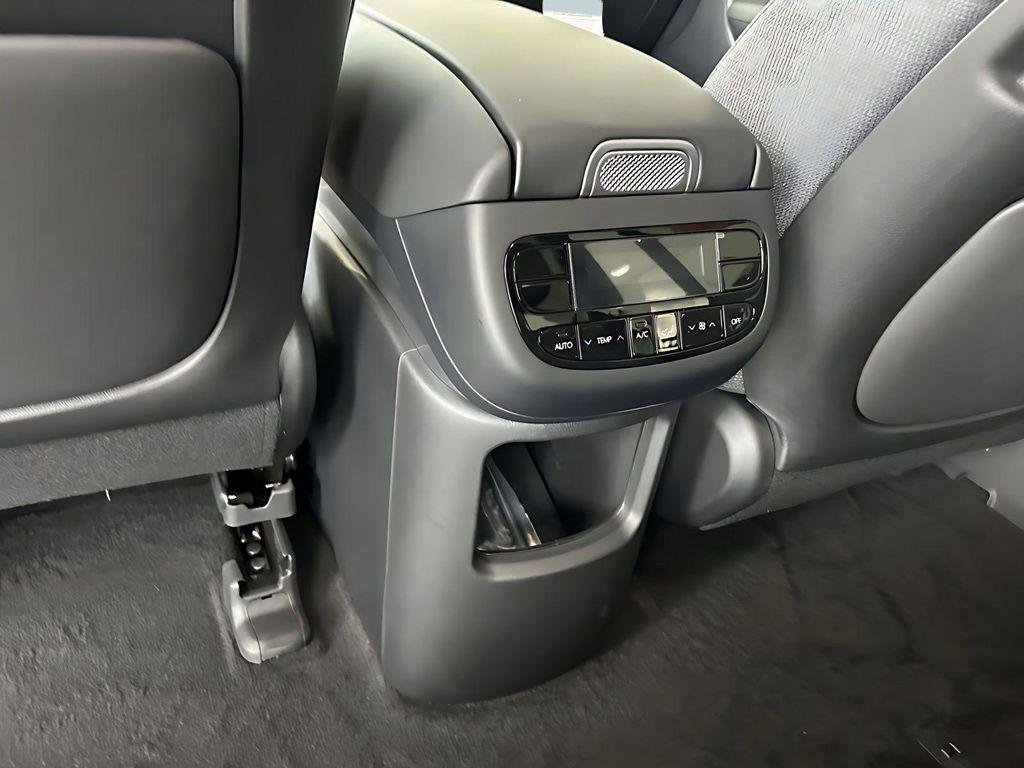 2026 Hyundai IONIQ 9 S - Photo 22