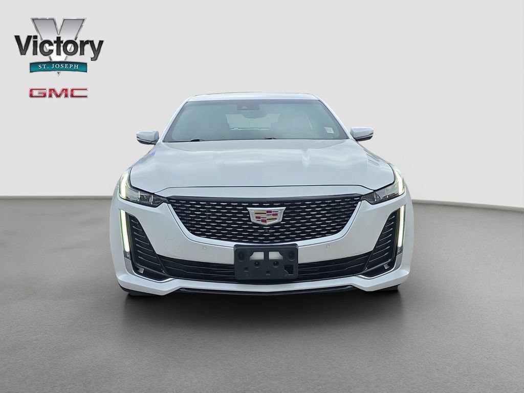Used 2020 CRYSTAL WHITE TRICOAT Cadillac Premium Luxury image 10