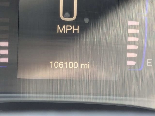 Used 2016 Blue Chrysler Limited image 28
