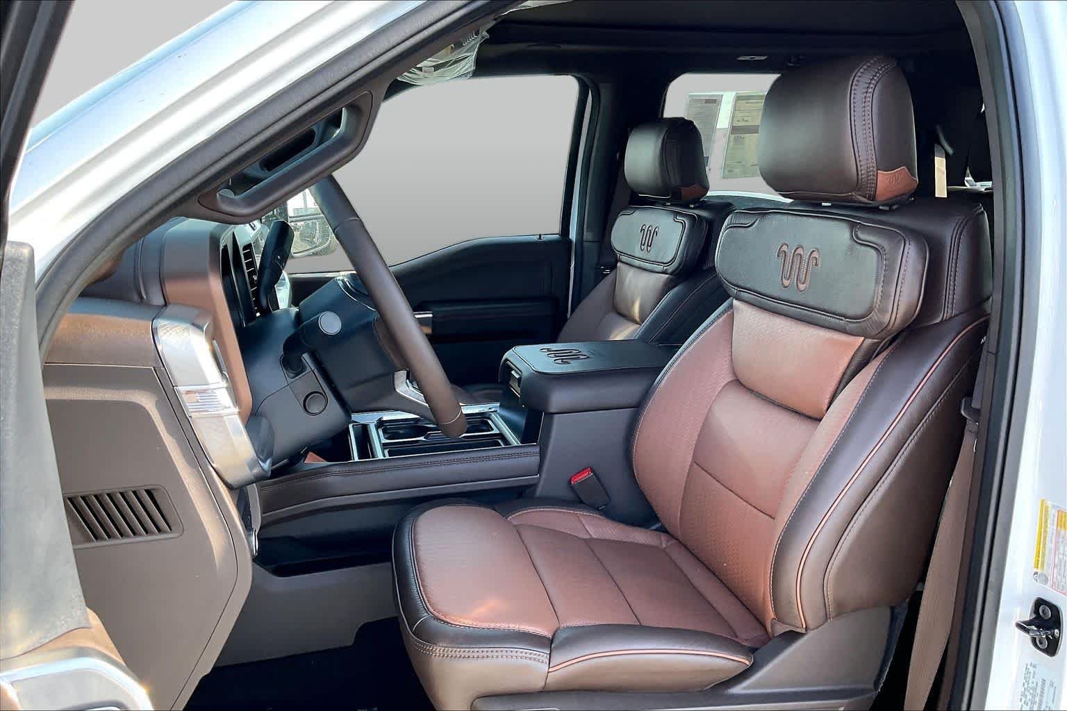 New 2026 Oxford White/Marsh Gray Ford King Ranch image 7