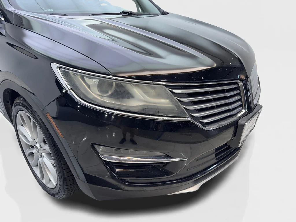 Used 2017 Black Lincoln Reserve image 19