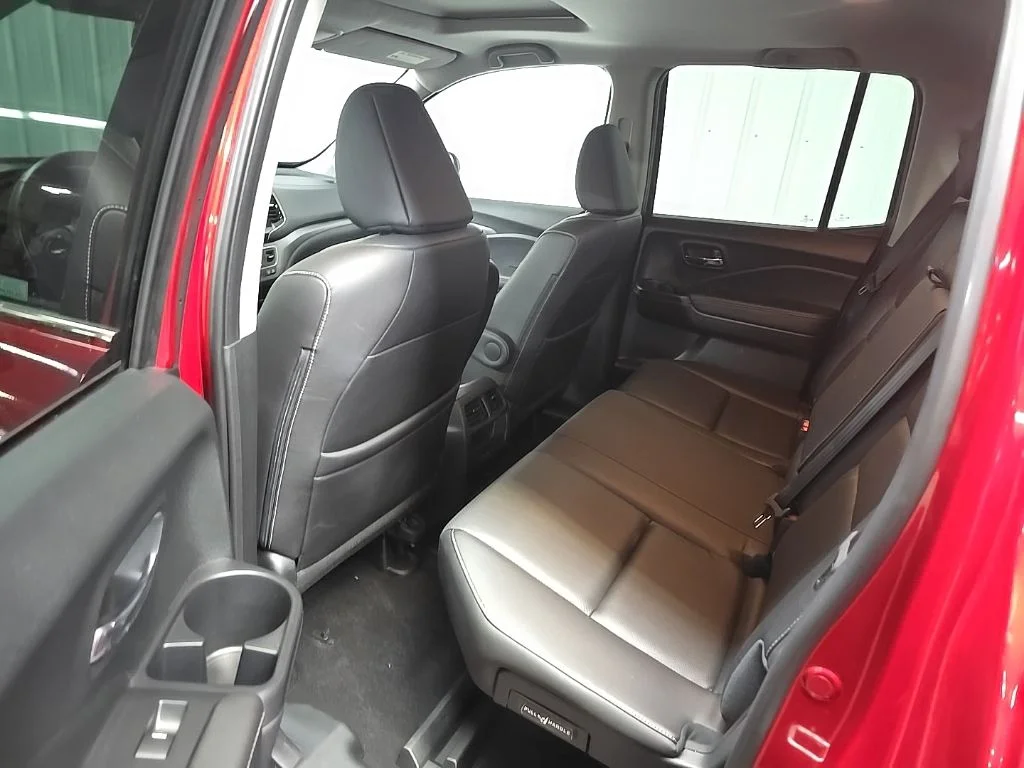 Used 2023 Red Honda RTL image 31