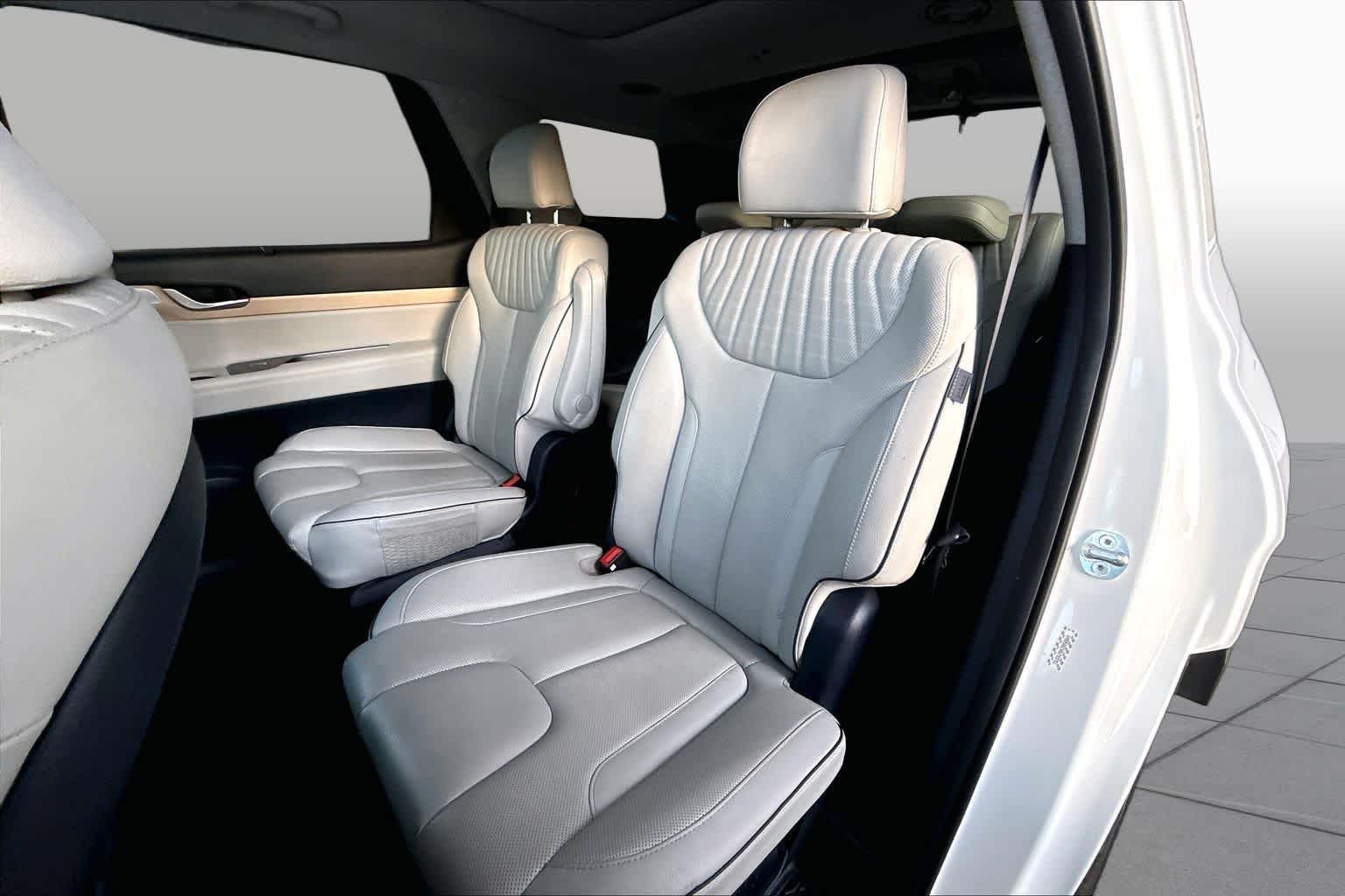 Used 2024 Hyper White Hyundai Limited image 21