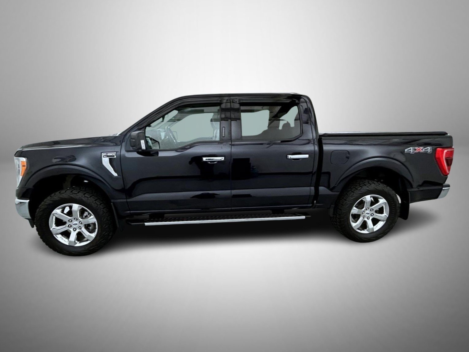 Used 2021 Blue Ford XLT image 8