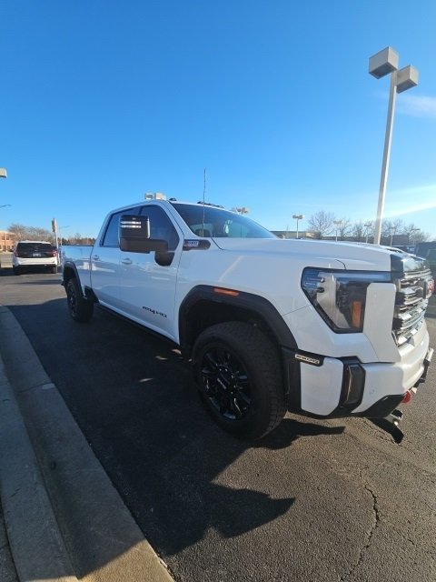 2024 GMC SIERRA HD - Image 1
