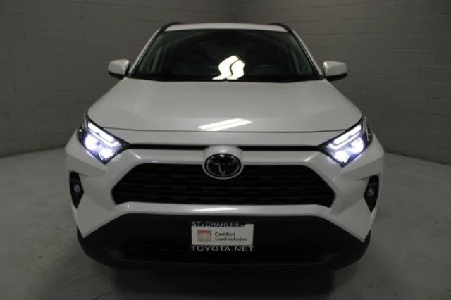Certified Used 2024 WIND CHILL PEARL Toyota  image 2