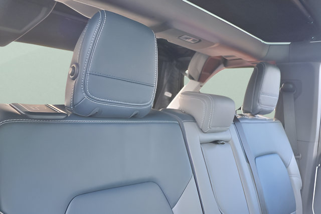 Used 2022 Oxford White Ford Outer Banks image 17