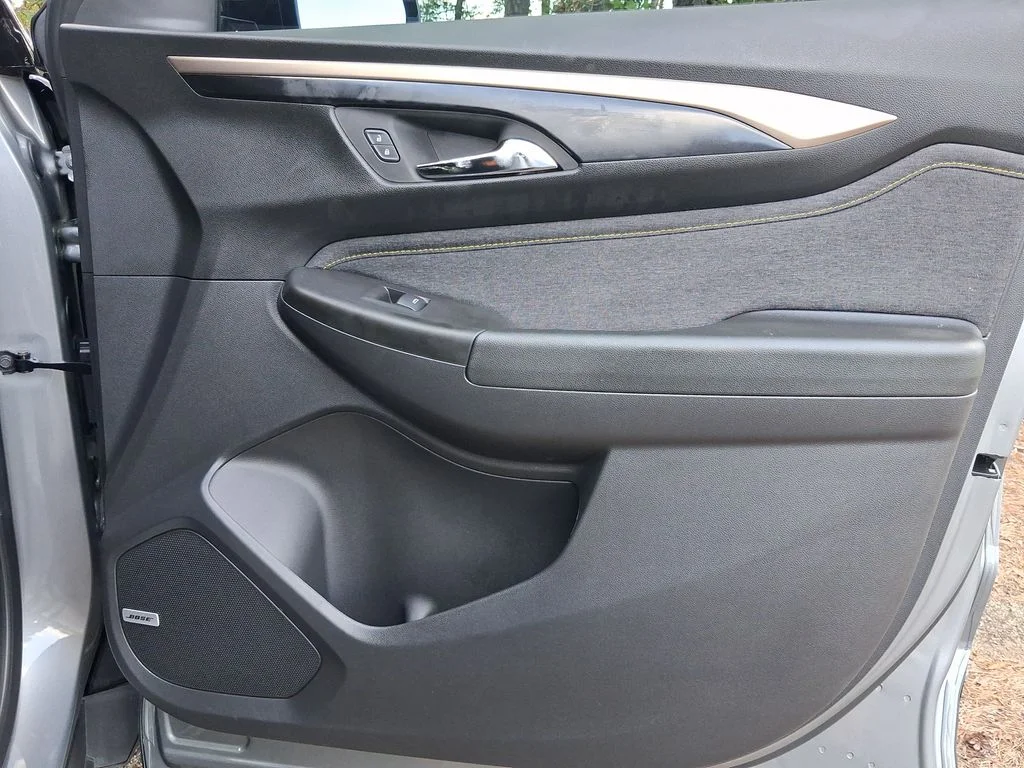Used 2024 Gray Chevrolet ACTIV image 33