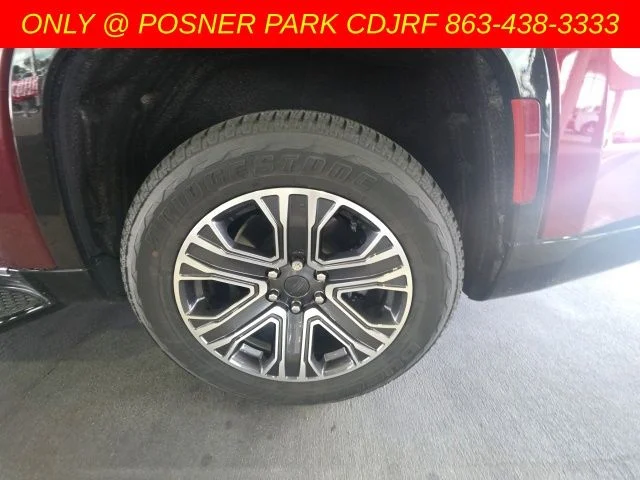 Used 2024 Red Jeep Base image 14