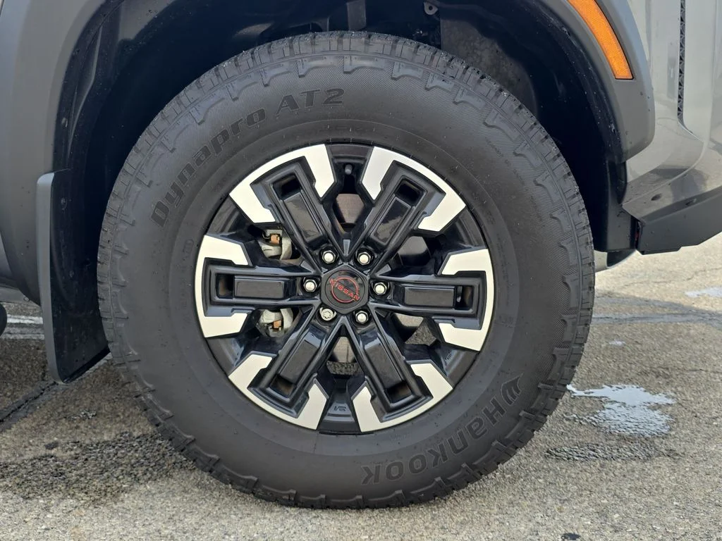Used 2022  Nissan PRO-4X image 41