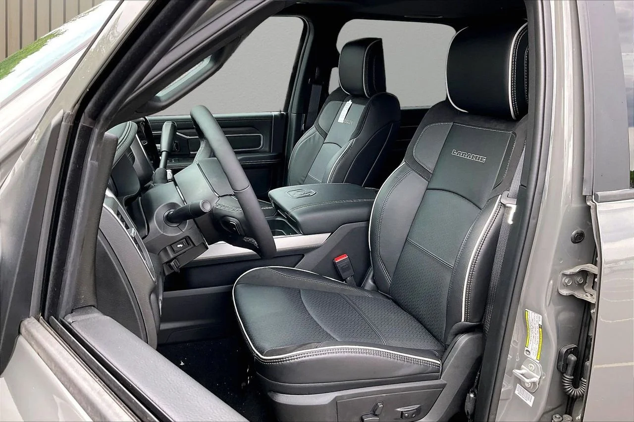 New 2026 Ceramic Gray Clear-Coat Exterior Paint RAM Laramie image 20