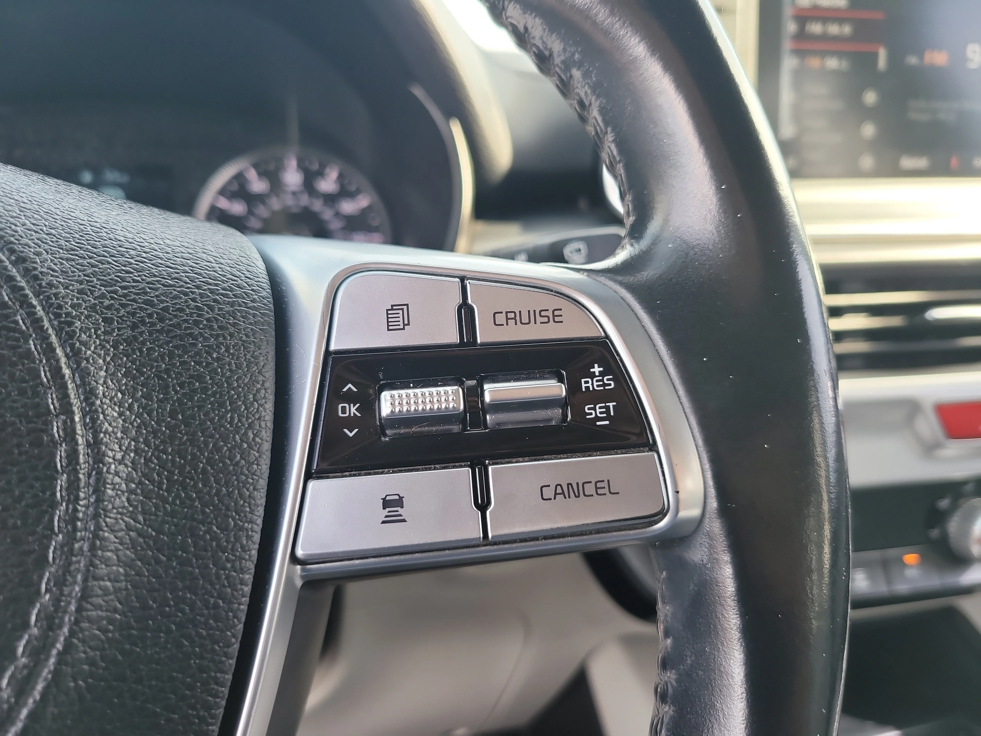 Used 2021 Ebony Black Kia S image 30