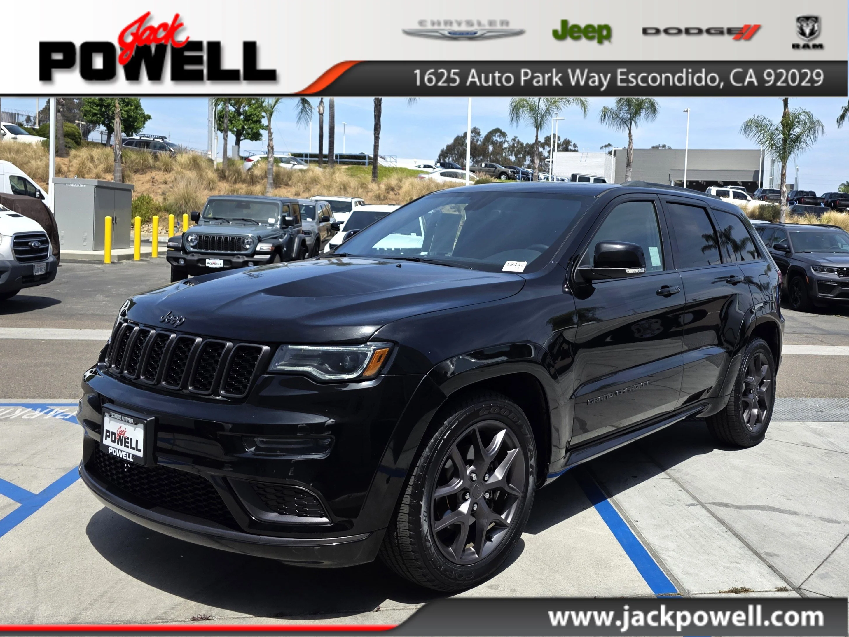 Used 2020 Diamond Black Jeep Limited image 1