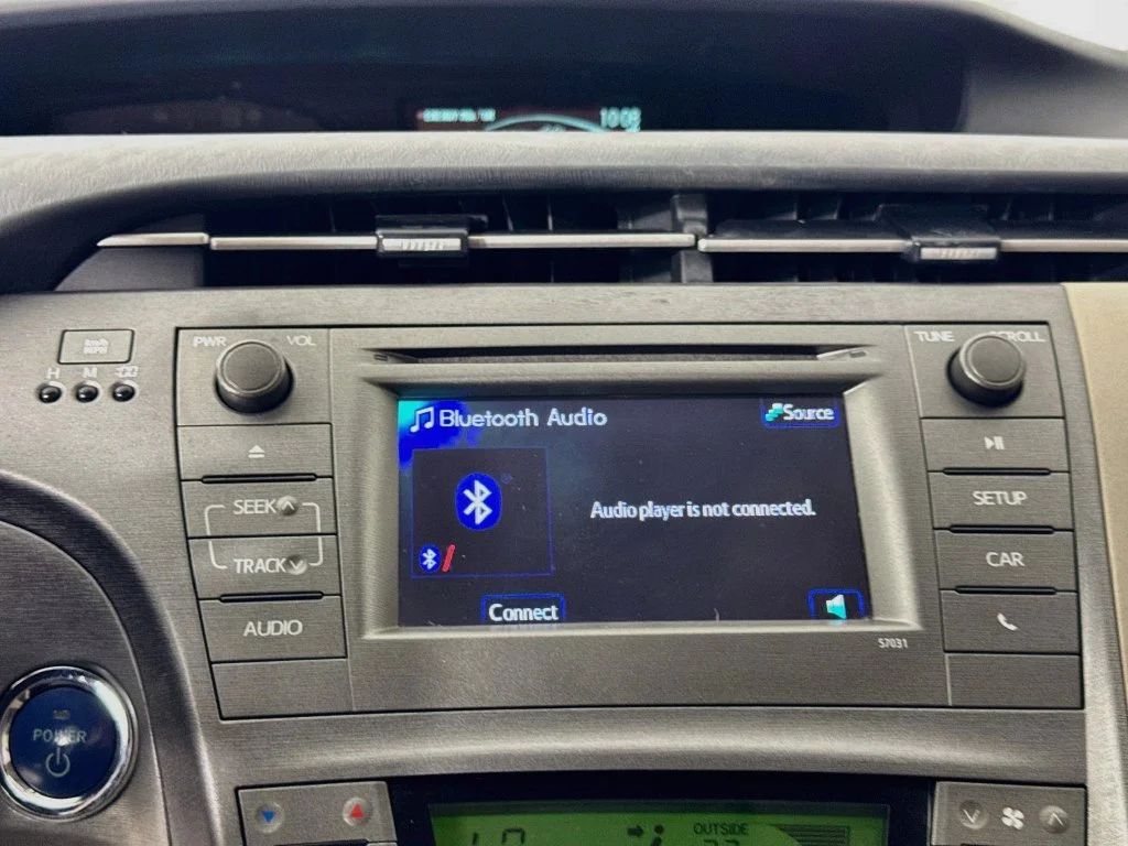 Used 2015 Blizzard Pearl Toyota Two image 17