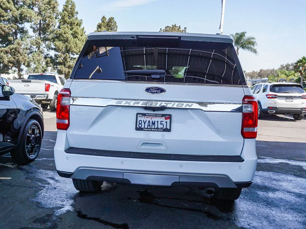 Used 2021 White Ford XL image 6