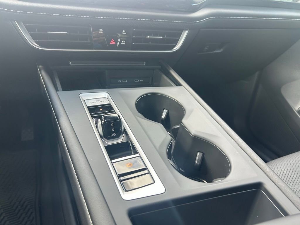 New 2026 White/off-white Volkswagen 2.0T SE image 52