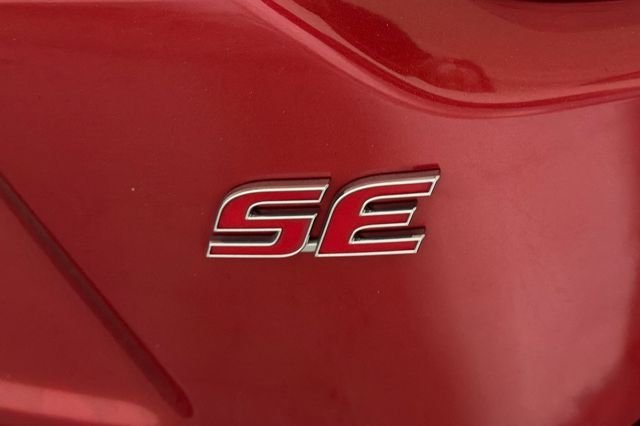 Used 2020 Barcelona Red Metallic Toyota SE image 10