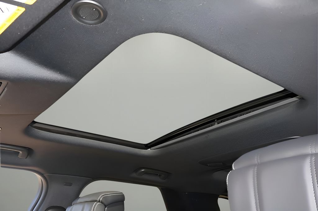 2026 Land Rover Discovery Dynamic SE - Photo 27