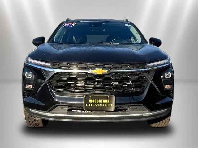 Used 2024 Chevrolet Trax LT with VIN KL77LHE21RC022600 for sale in Woodstock, IL