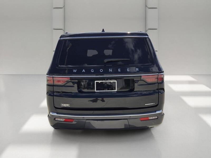 Used 2022 Diamond Black JEEP SERIES II 4X2 image 4