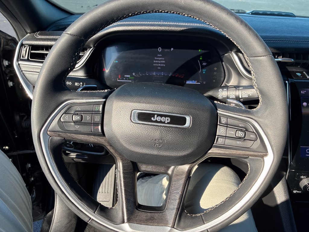 Used 2024 Black Jeep 4xe image 13