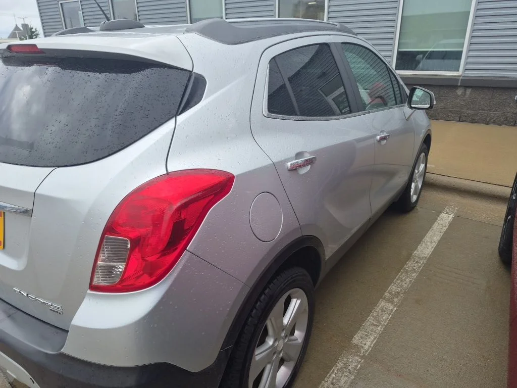 Used 2015 Silver Buick Leather image 2