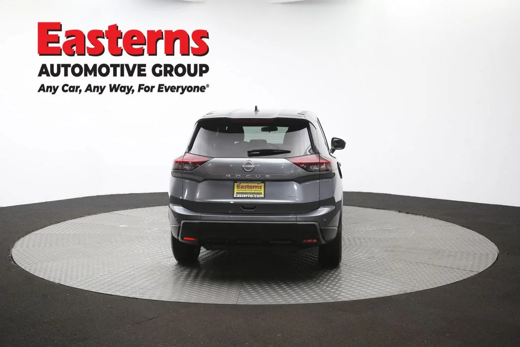 Used 2024 Gray Nissan S image 38