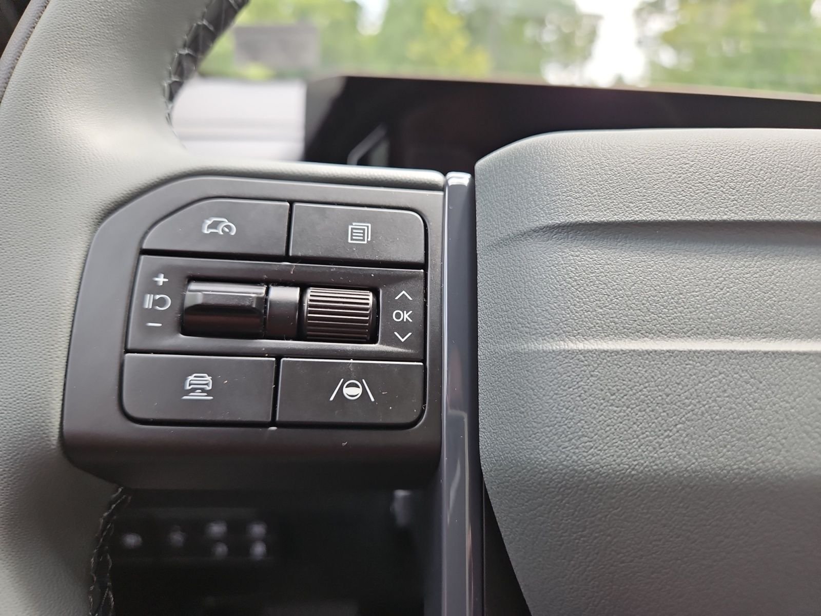 New 2027 Ebony Black Kia X-LINE SX PRESTIGE image 25