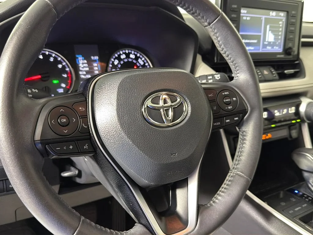 2020 Toyota RAV4 XLE Premium - Photo 21