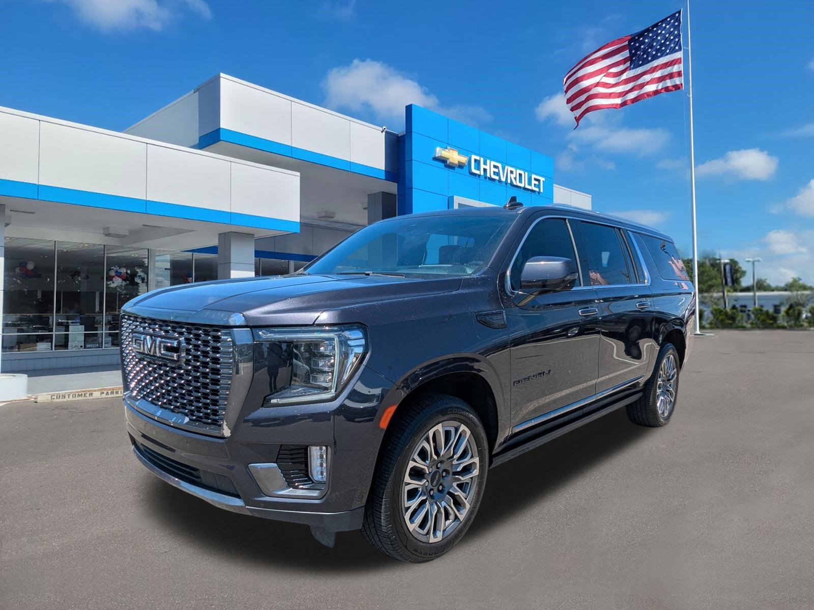 Used 2023 Titanium Rush Metallic GMC Denali Ultimate image 8