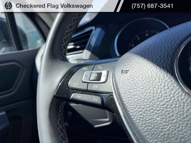 Used 2021 Deep Black Pearl Volkswagen 2.0T SE With 3rd Row image 37