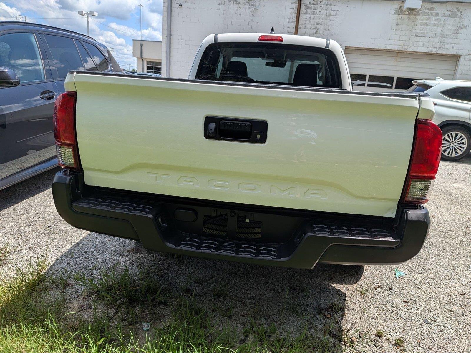 Used 2022 White Toyota SR image 3