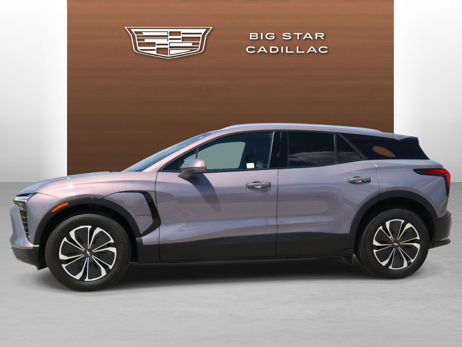 Used 2024 Chevrolet Blazer EV LT with VIN 3GNKDBRJ7RS220933 for sale in Friendswood, TX