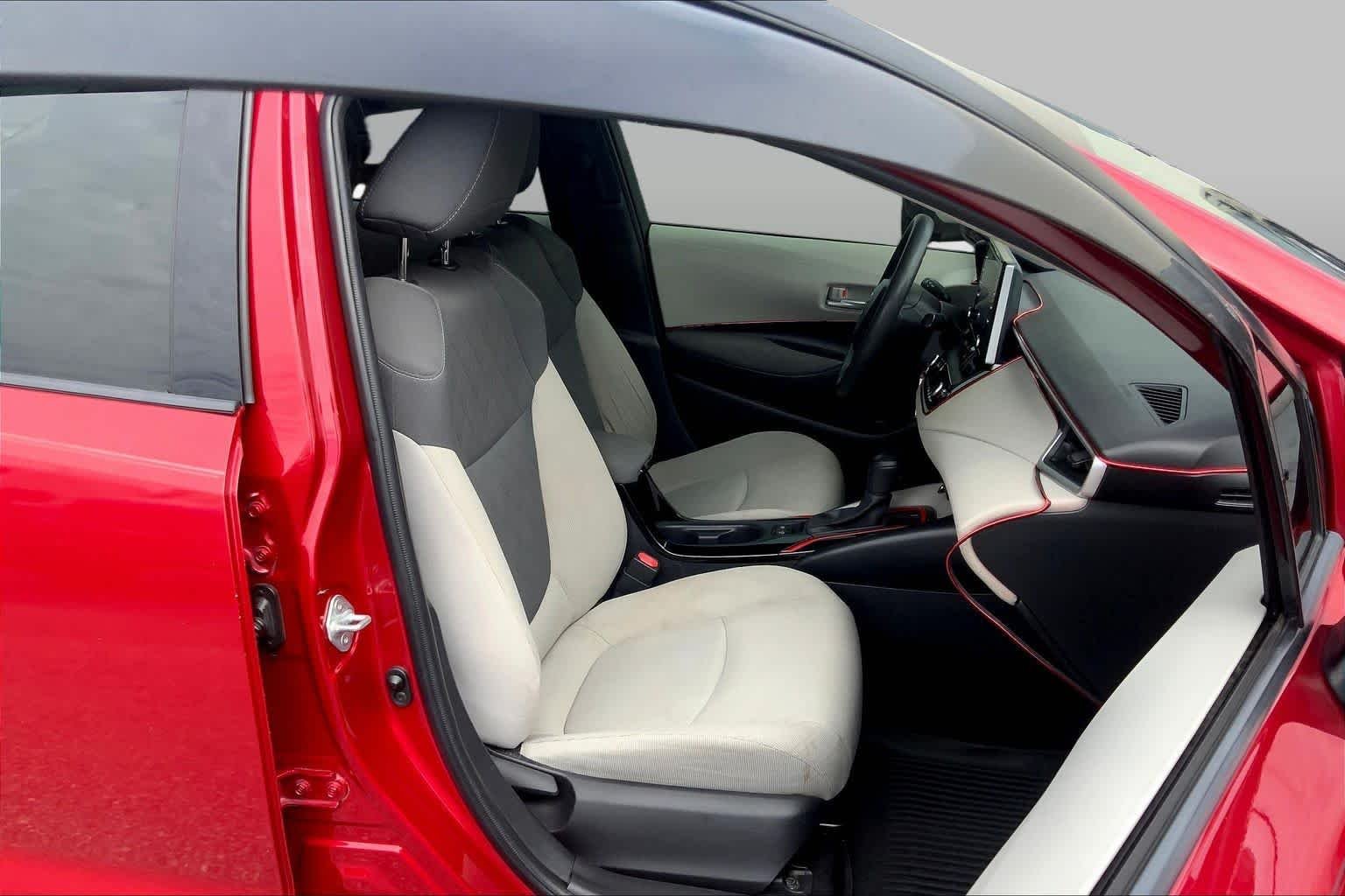 Used 2020 Barcelona Red Metallic Toyota LE image 8