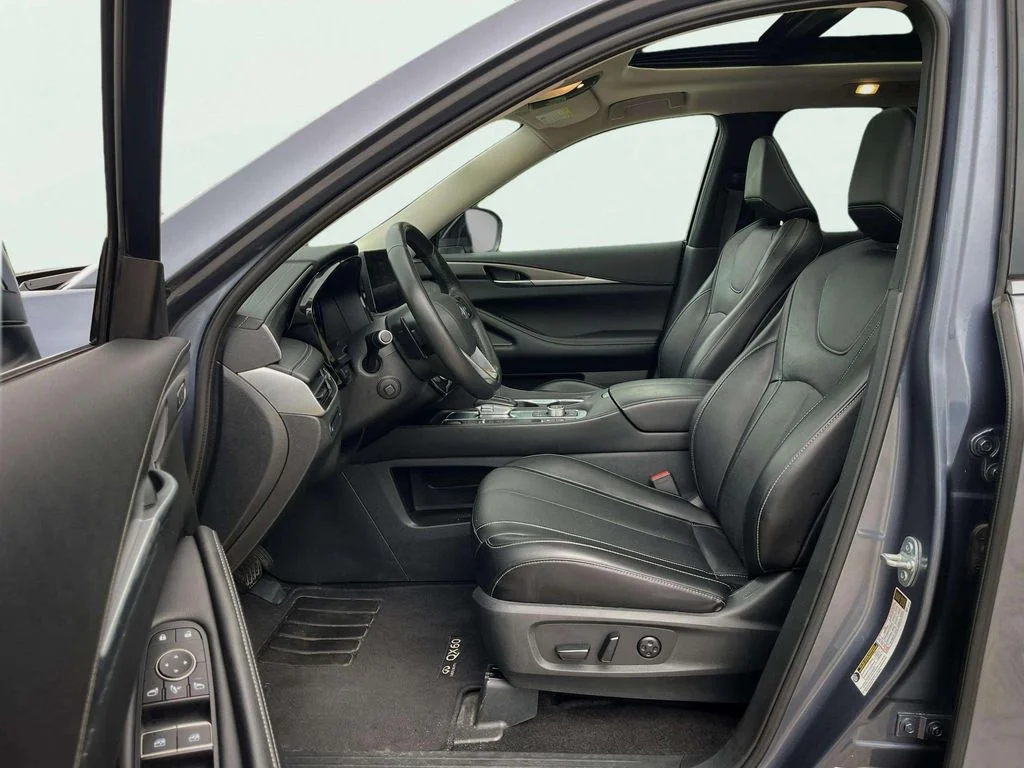 Used 2024 Moonbow Blue INFINITI LUXE image 24