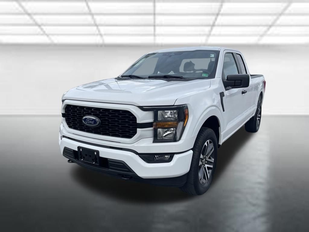 Used 2023 White Ford XL image 2