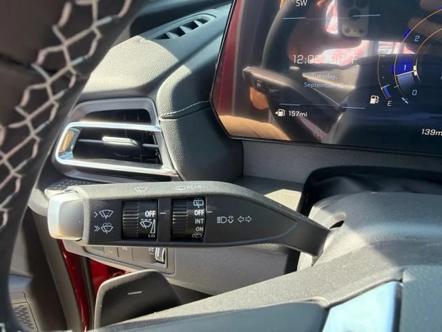 2027 Chevrolet Traverse LT - Photo 19