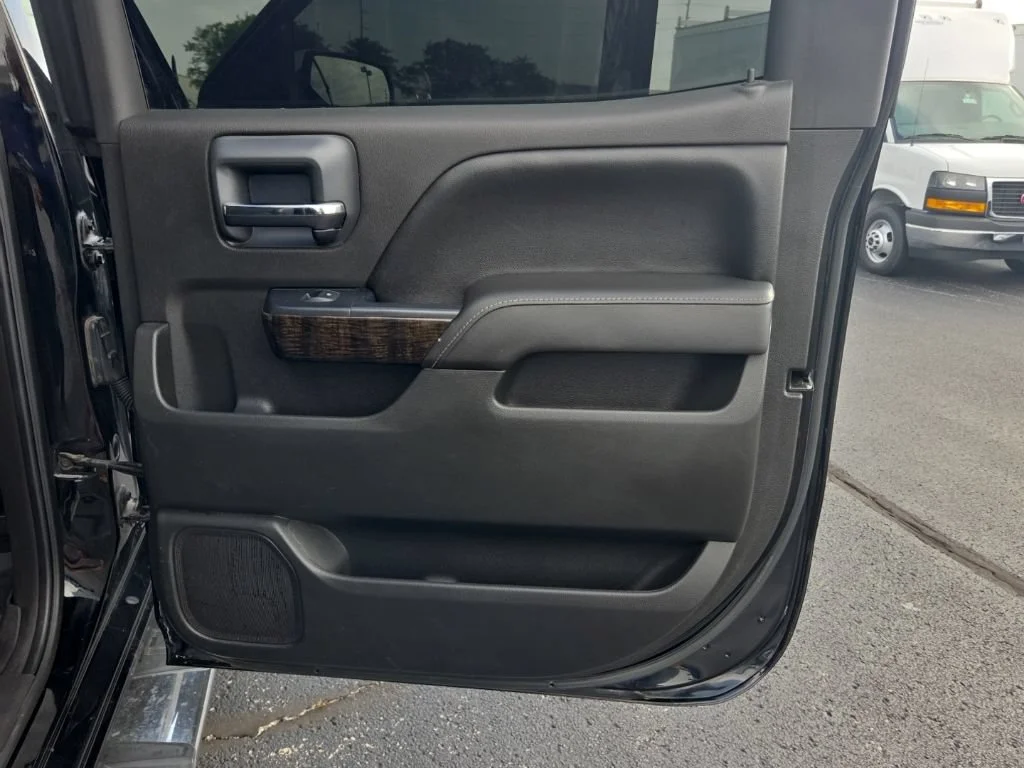 Used 2015 ONYX BLACK GMC Denali image 24