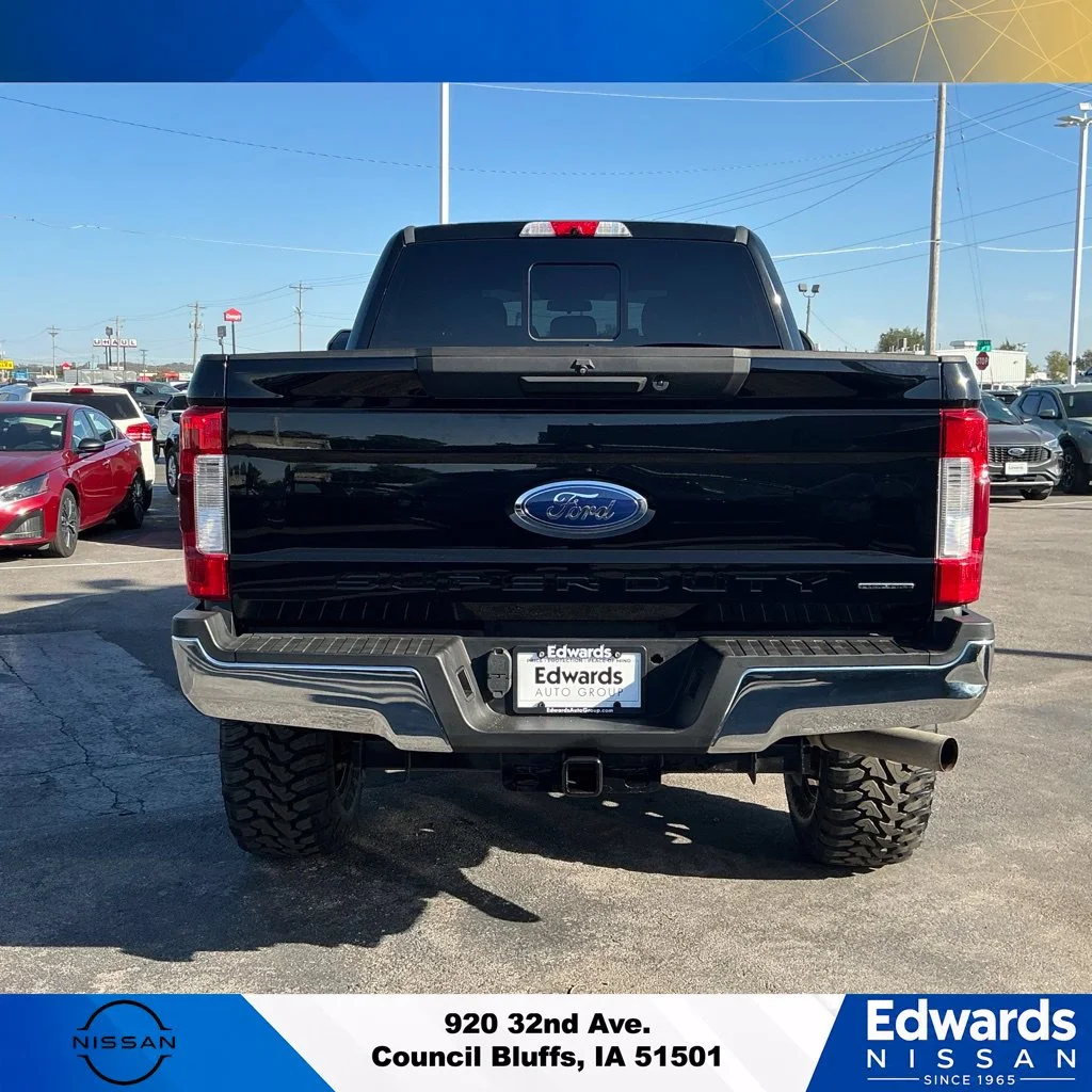 Used 2017 Black Ford XLT image 8