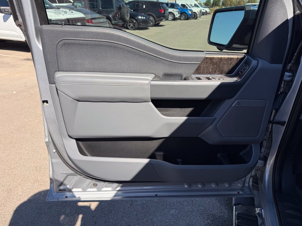Used 2021 Silver Ford Lariat image 6