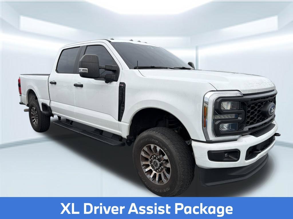 Used 2025 White Ford XL image 8