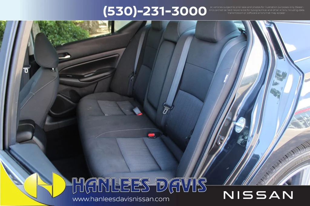 Used 2021 Blue Nissan 2.5 SV image 14