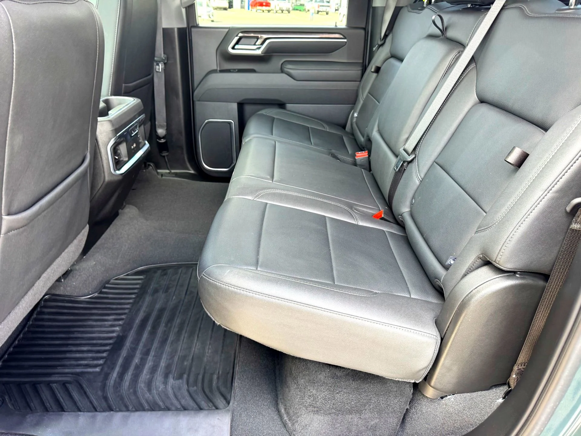 Used 2025 Cypress Gray Chevrolet LTZ image 19