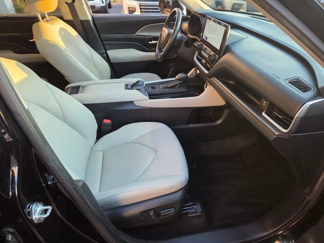 2024 Toyota Grand Highlander XLE - Photo 16