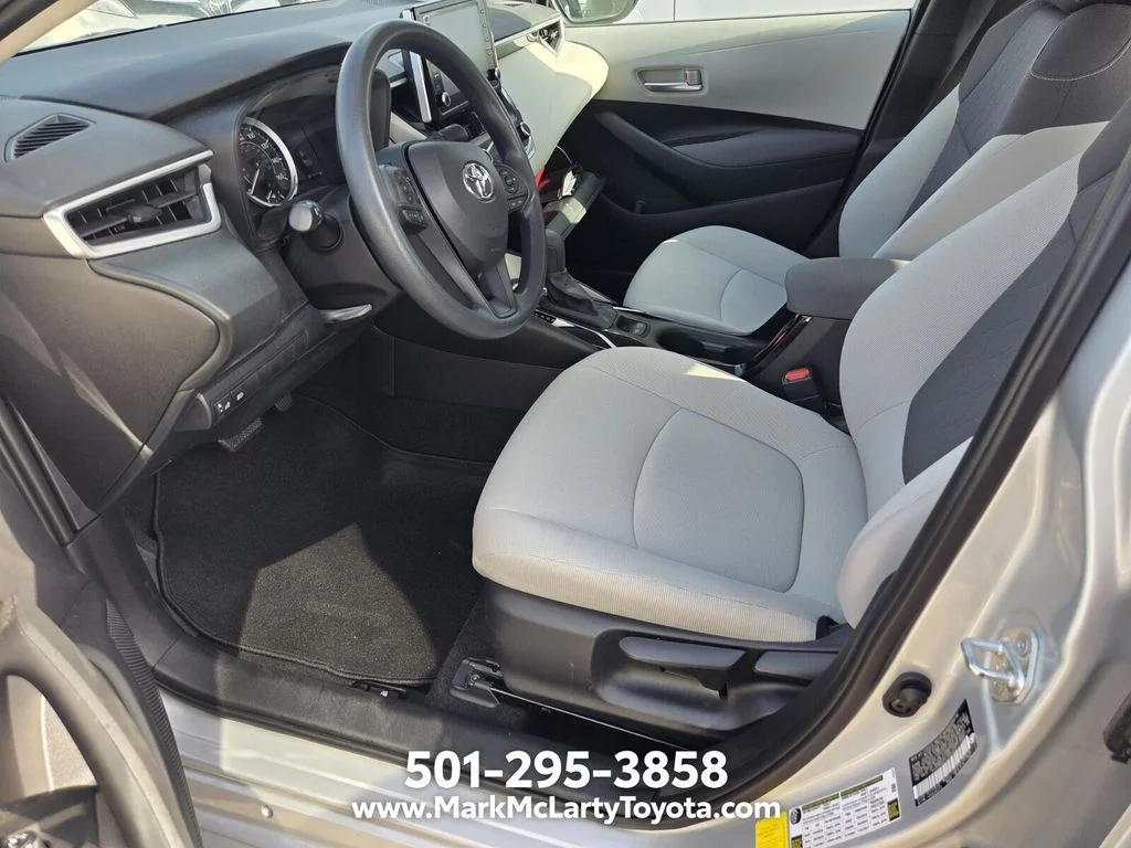 Used 2020 Silver Toyota LE image 6