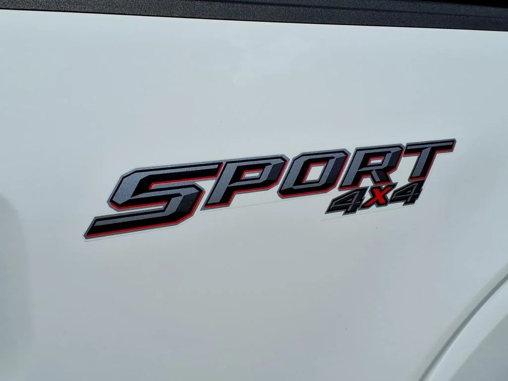 Used 2022 White Ford XLT image 7