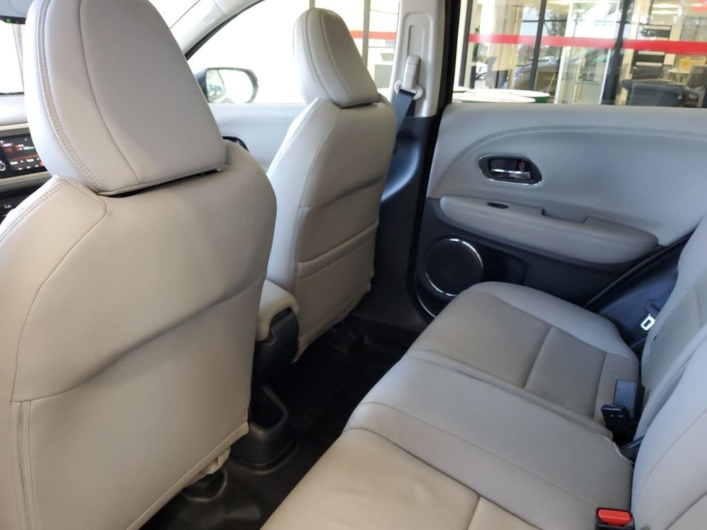 Used 2019  Honda EX-L image 19