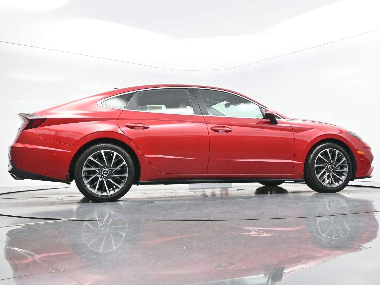 Used 2021 Calypso Red Hyundai Limited image 56